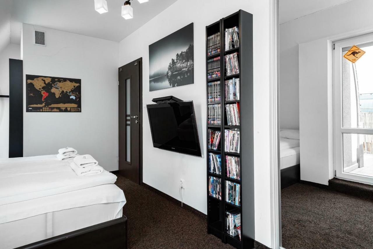 Apartments Wroclaw Manganowa By Noclegi Renters Exterior photo